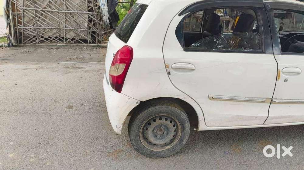 Toyota Etios Liva G (2013) 1397 Cc&ndash; Petrol + Cng  Loaded 90k Driven