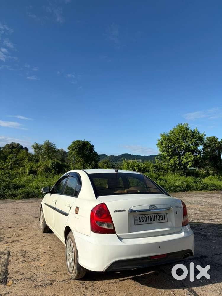 Hyundai Verna Petrol 2011