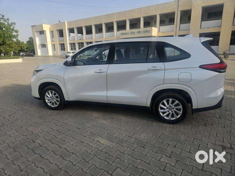 Toyota Innova Hycross 2.0 Gx 7 Str, 2024, Petrol