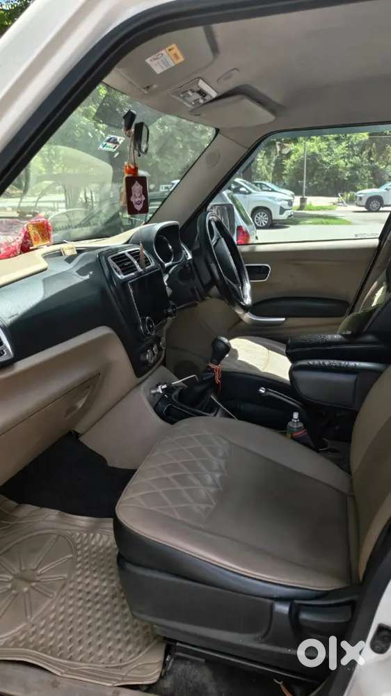 Mahindra Tuv 300 2018