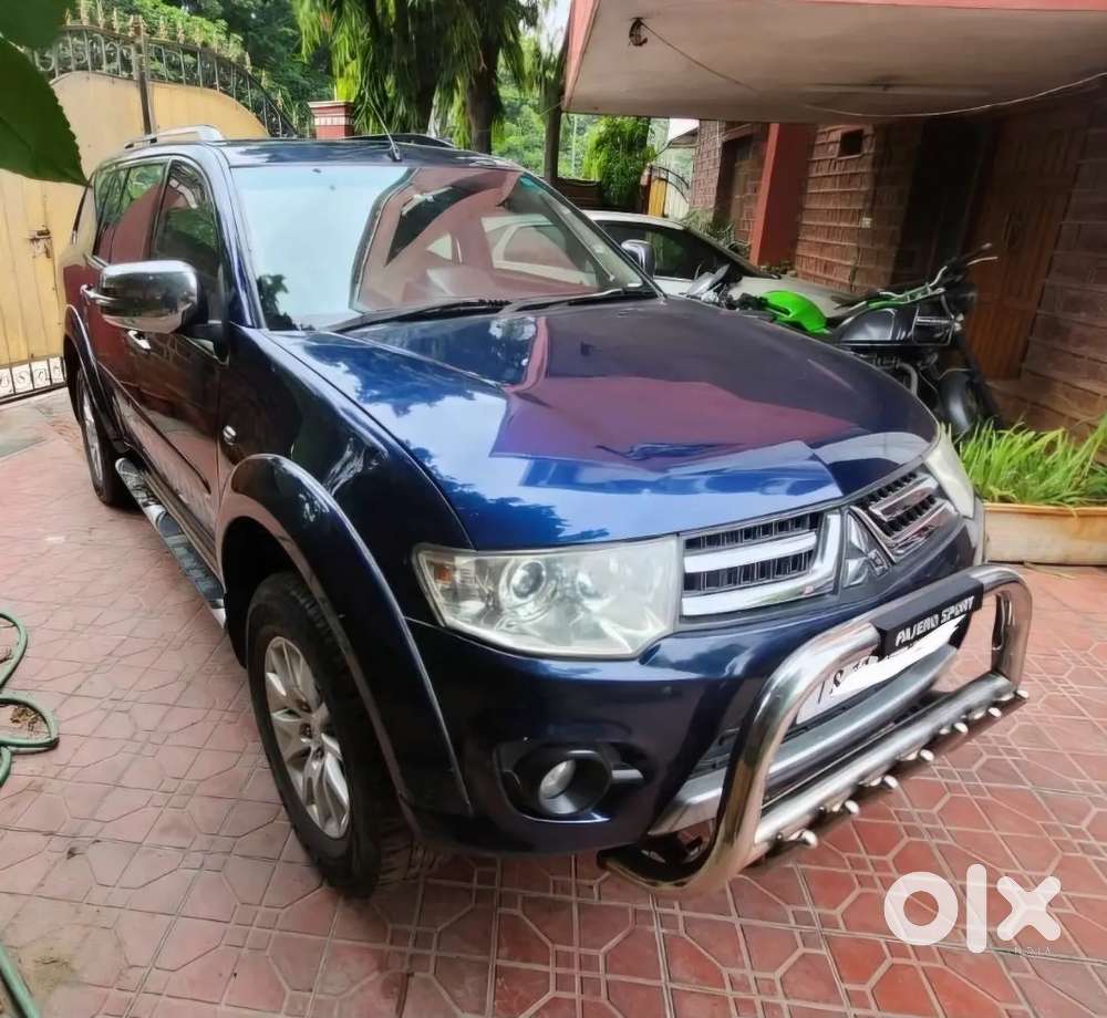 Mitsubishi Pajero Sport 2015 Diesel Well Maintained
