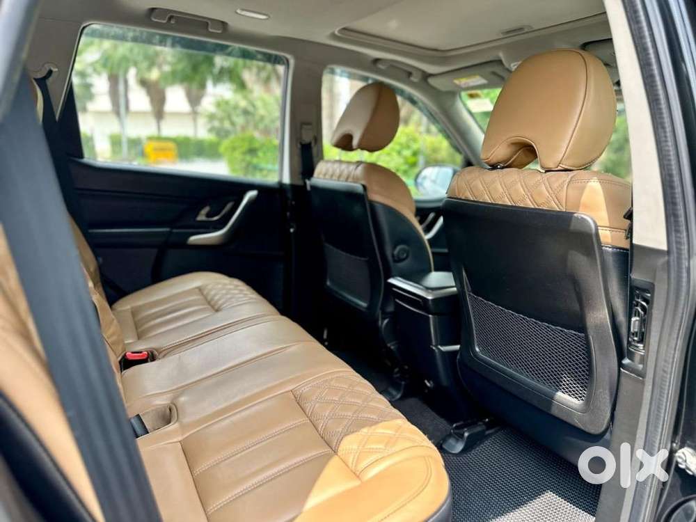 Mahindra Xuv500 2018 Diesel 150000 Km Driven