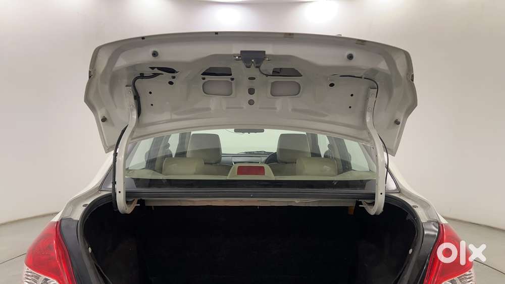 Maruti Suzuki Swift Dzire 1.3 Vxi, 2013, Petrol