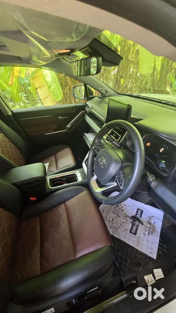 Toyota Innova Hycross Hybrid Exclusive Edition For Sale