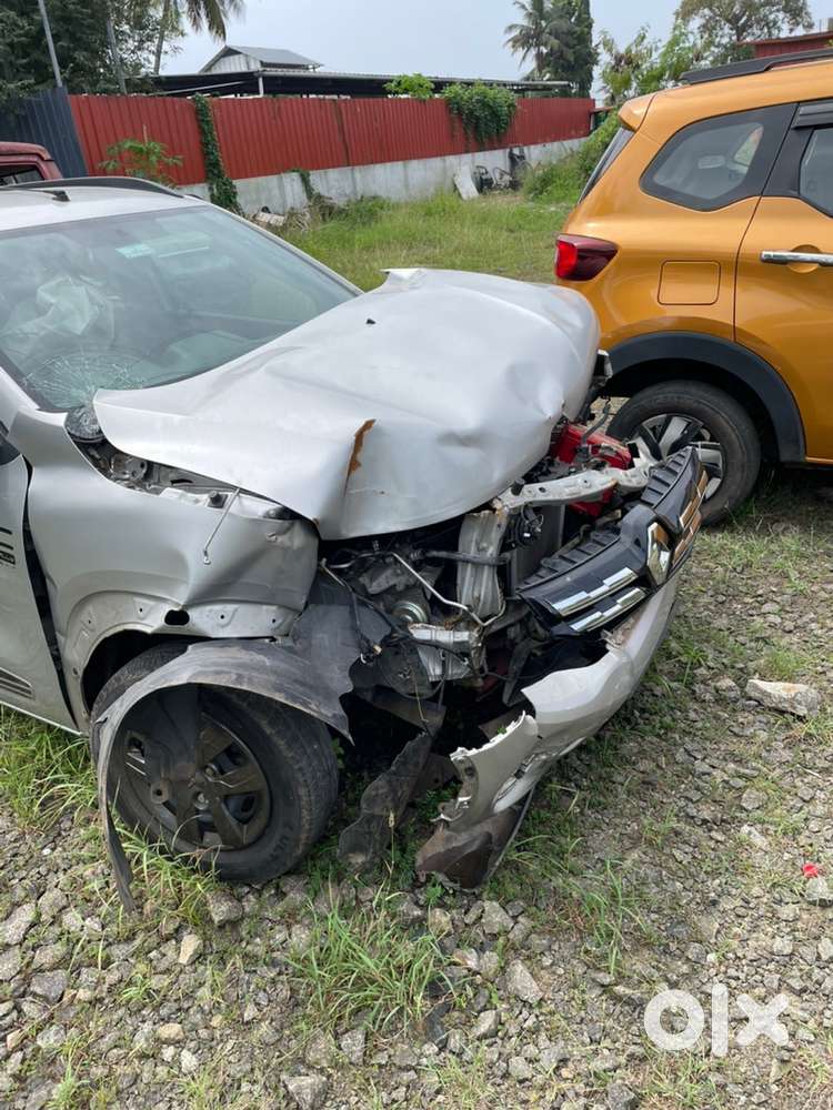  For Sale – 2019 Renault Kwid Rxt Amt (accident Vehicle)