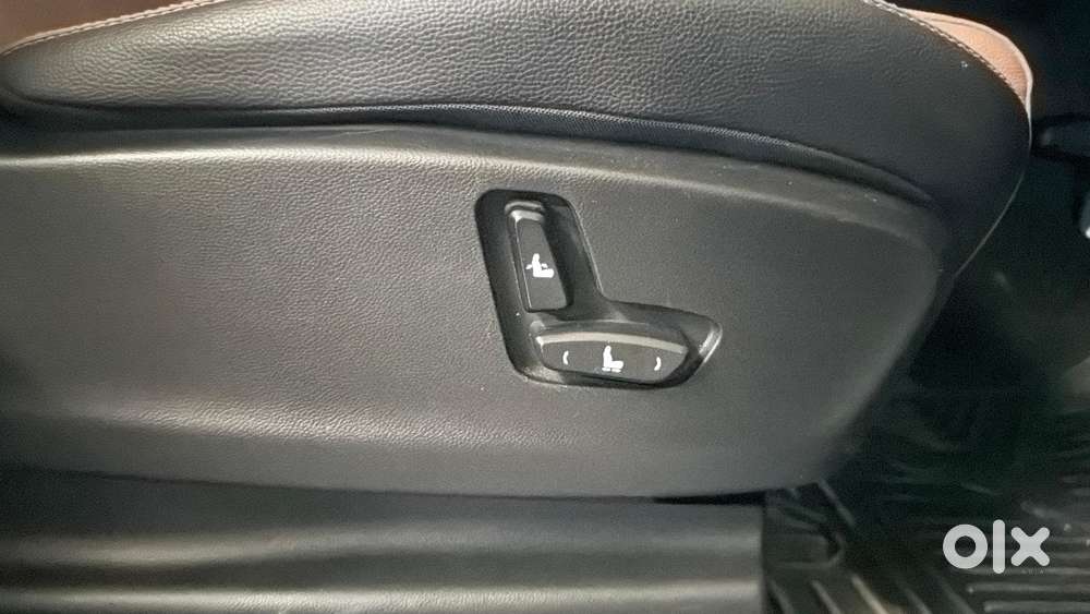 Mg Hector Plus Sharp Pro 1.5 Turbo Petrol Cvt 6 Str, 2023, Petrol