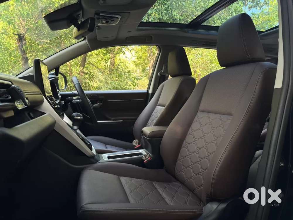 Toyota Innova Hycross 2.0 Zx (o) Hybrid 7 Str, 2025, Petrol