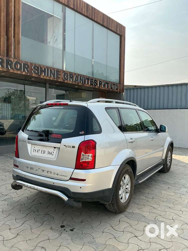Mahindra Rexton, 2014, Diesel