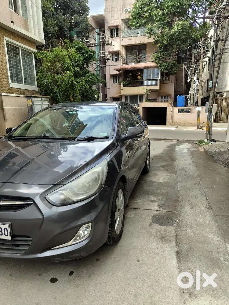 Hyundai Fluidic Verna Crdi 1.6 2013 Manual Diesel