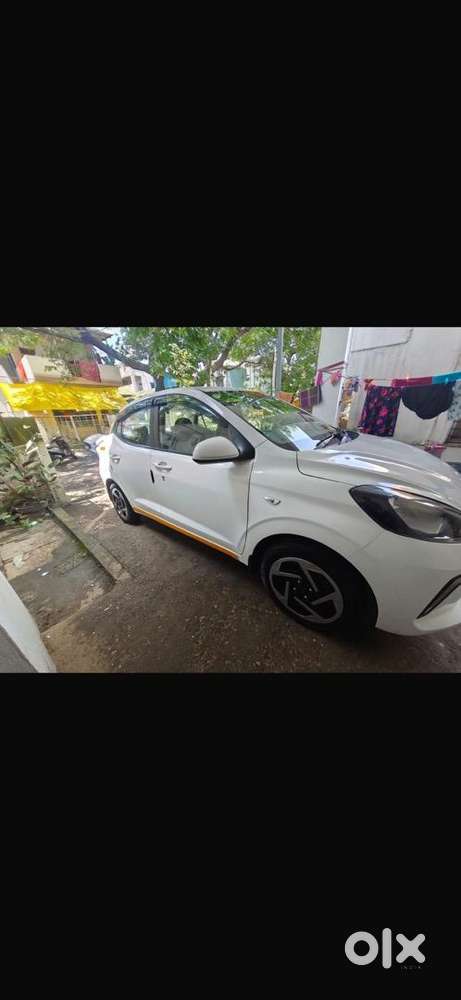 Hyundai Aura 2024 Cng & Hybrids Well Maintained