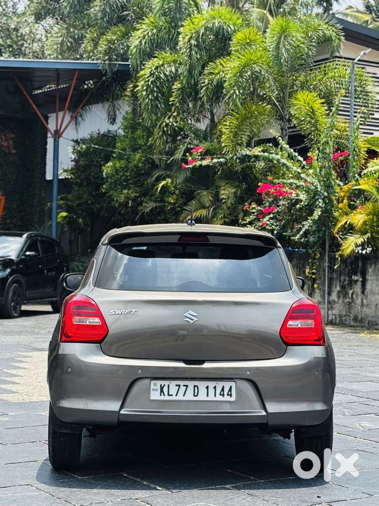 Maruti Suzuki Swift Vxi Optional, 2023, Petrol