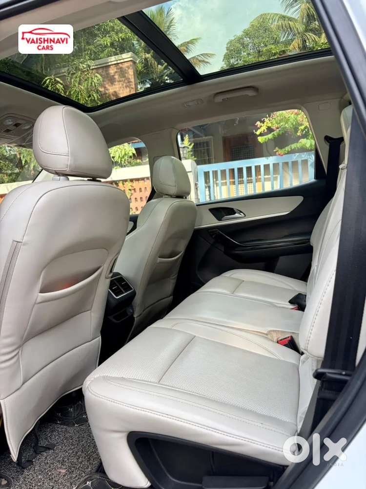 Mahindra Xuv700 2.2 Ax 7 Diesel At Luxury Pack Str, 2022, Diesel