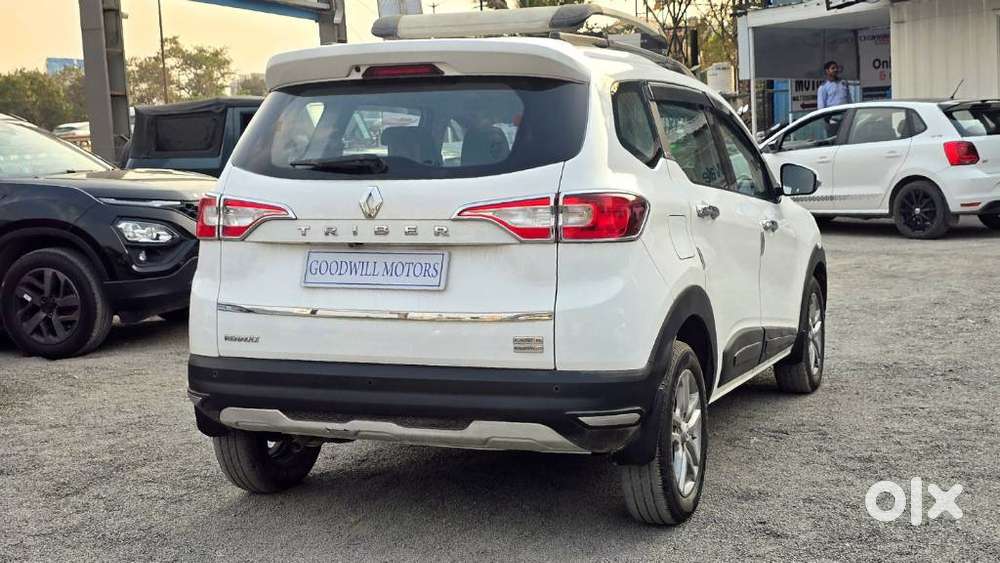 Renault Triber Rxz, 2020, Petrol