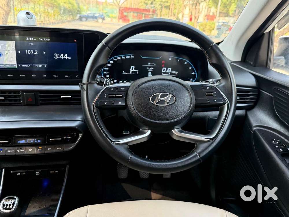 Hyundai I20 Asta (o) 1.2 Mt Dual Tone, 2020, Petrol