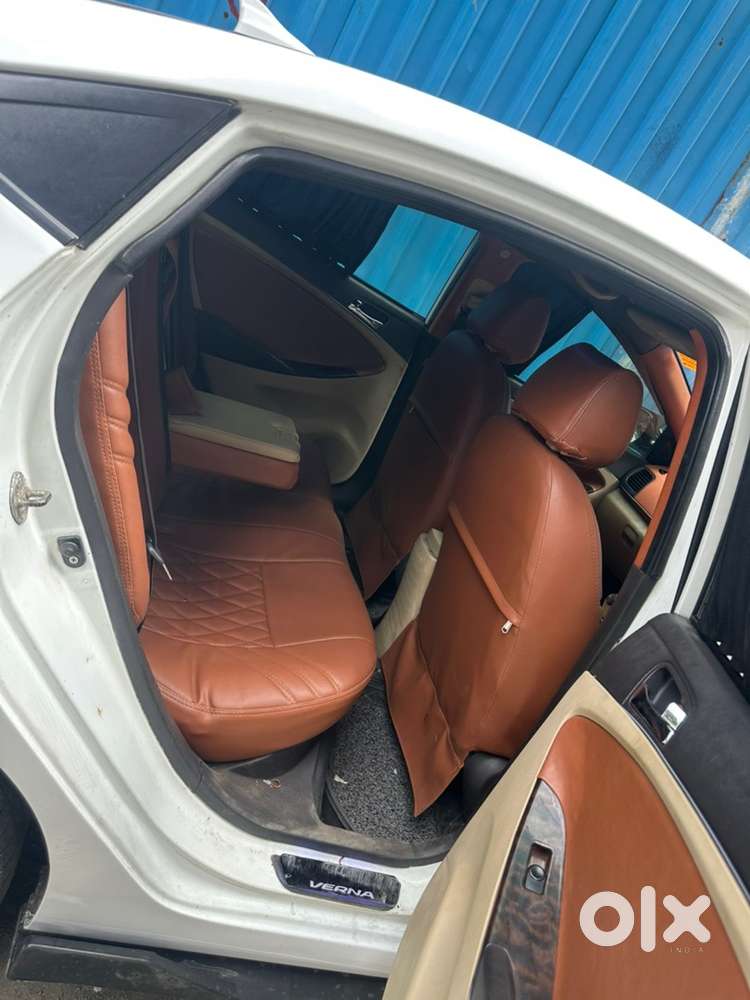 Hyundai Fluidic Verna 2011