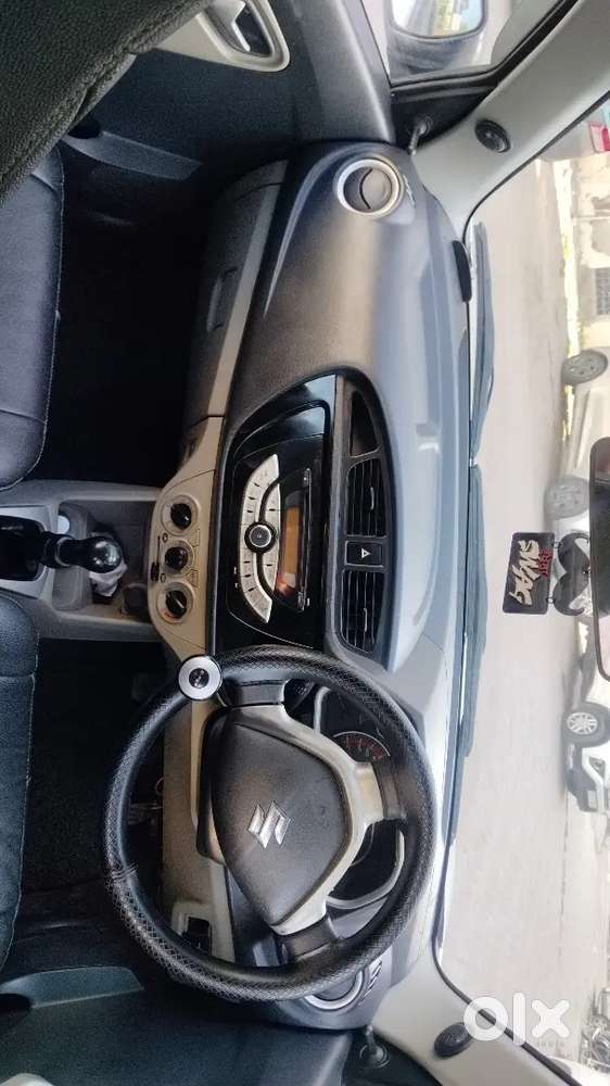 Alto K10 Vxi, Top Veriant