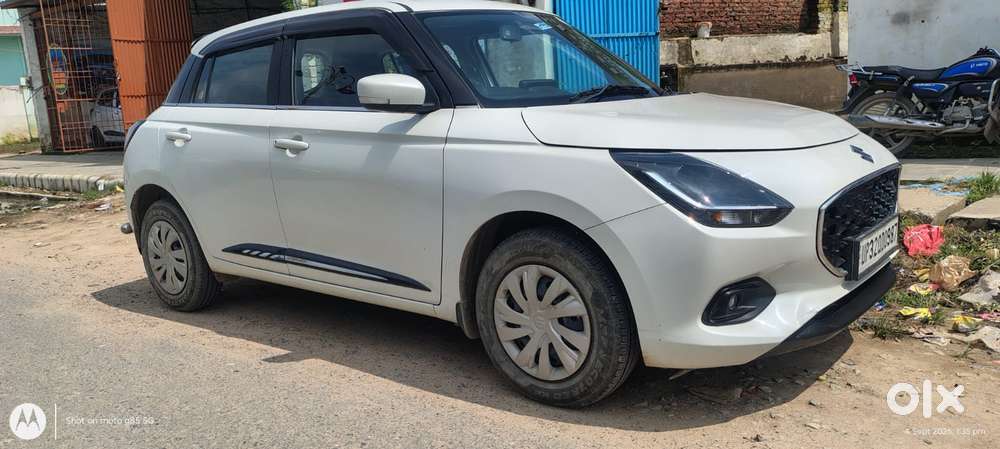Maruti Suzuki Swift Vxi Optional, 2024, Petrol