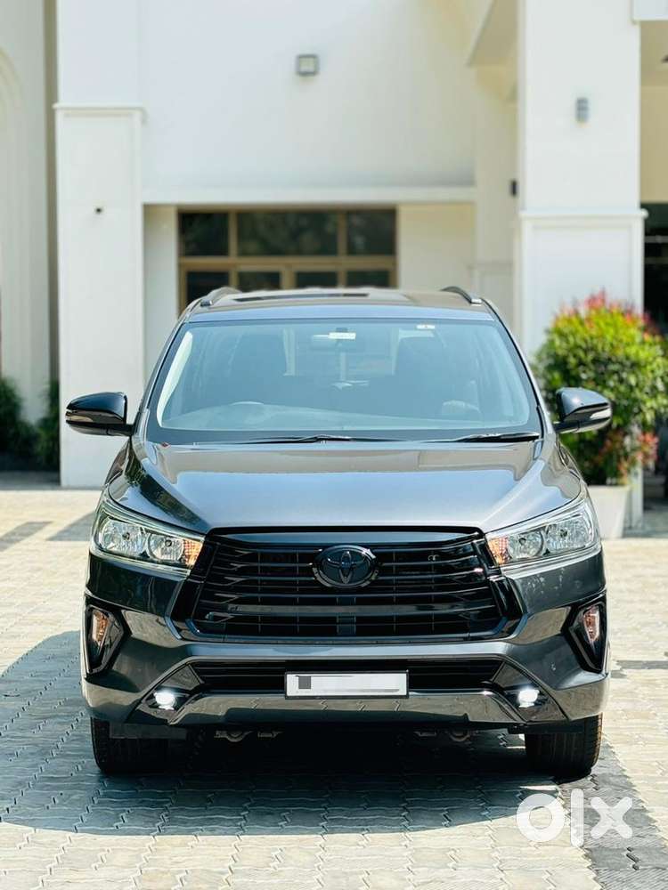 Toyota Innova Crysta 2016
