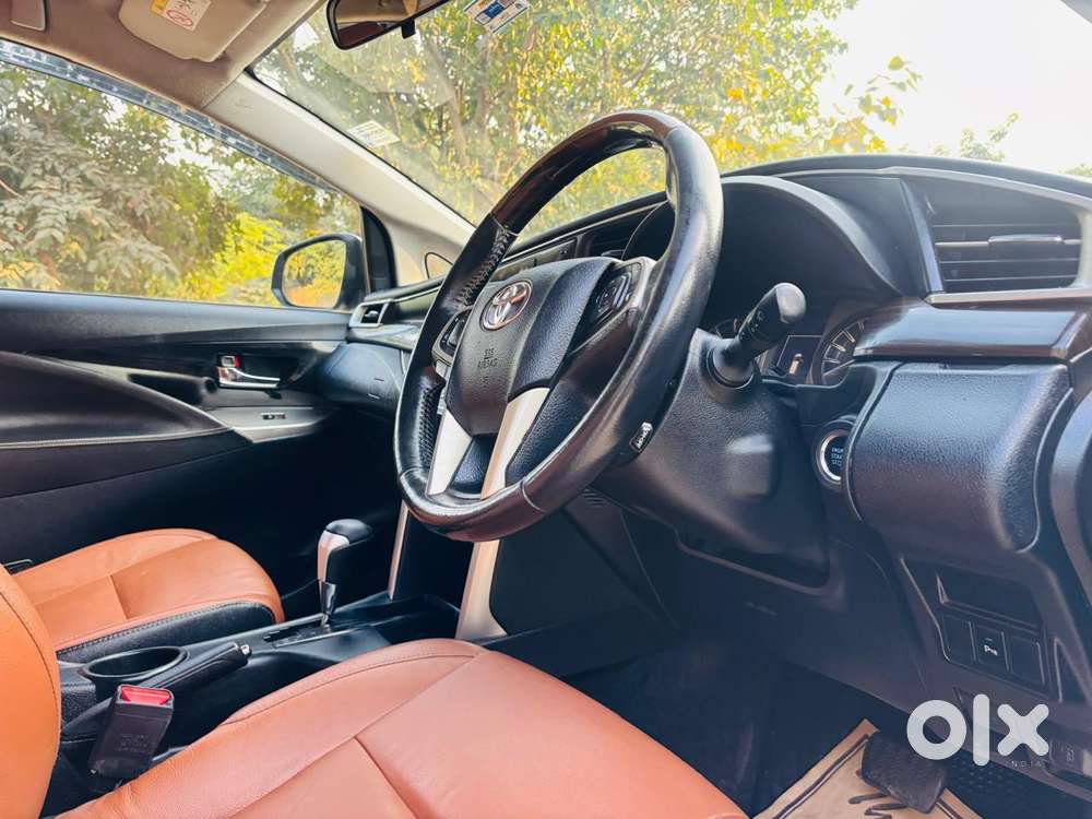 Toyota Innova Crysta