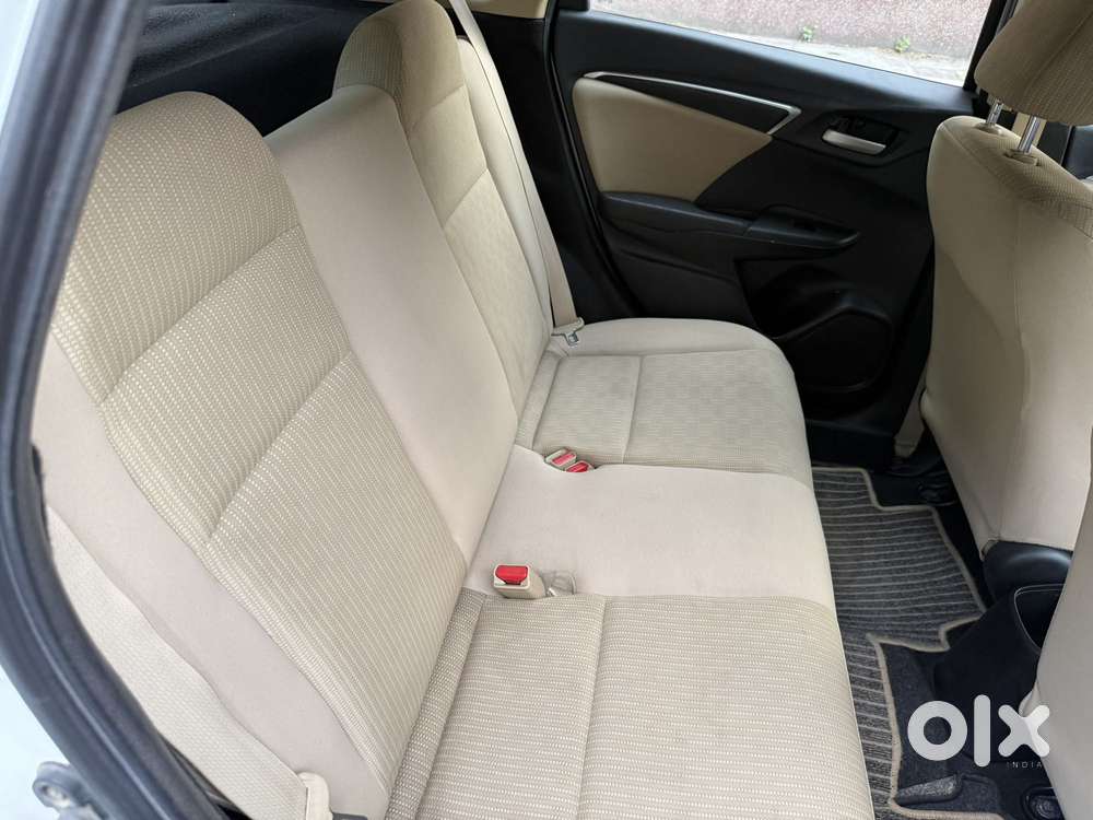 Honda Jazz 1.2 V I Vtec Privilege, 2017, Petrol