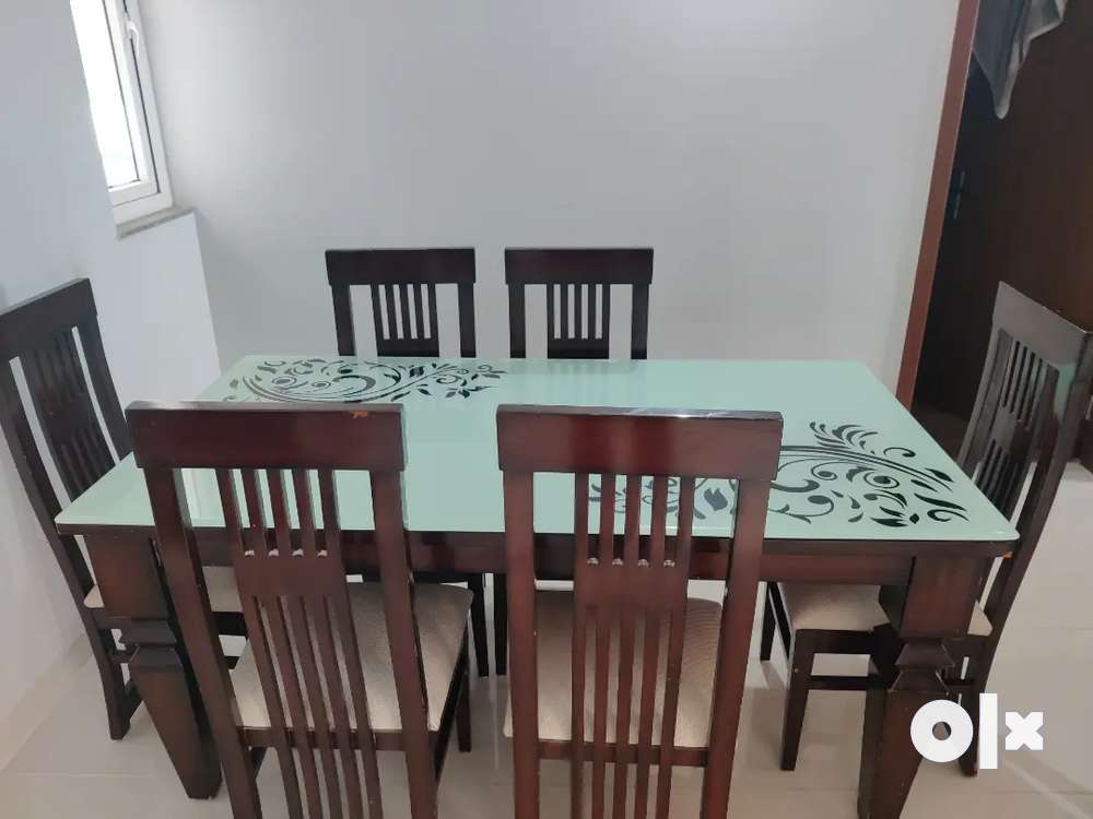 Dining table discount 6 seater olx