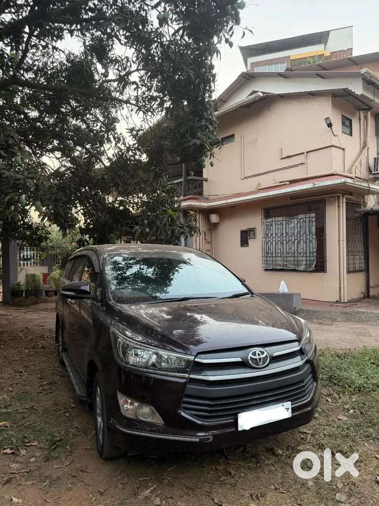 Toyota Innova Crysta 2017 Diesel 111000 Km Driven.