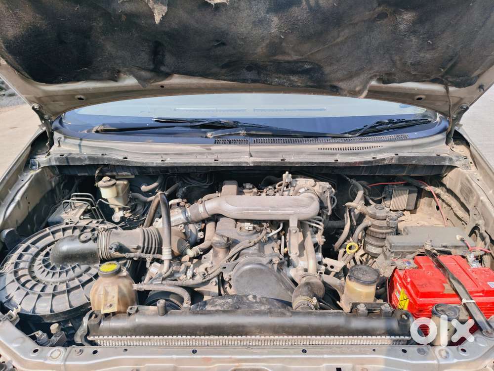 Toyota Innova 2004-2011 2.5 V Diesel 8-seater, 2007, Diesel