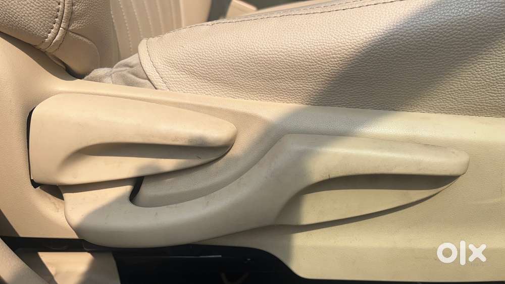 Toyota Yaris J Cvt, 2019, Petrol