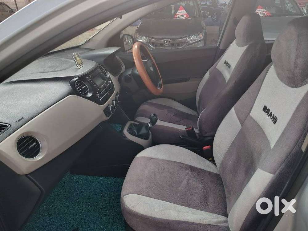 Hyundai Grand I10 2013-2016 Sportz, 2016, Petrol