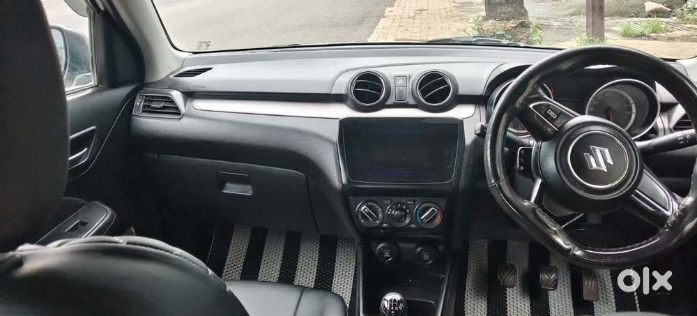 Maruti Suzuki Swift Vxi Optional, 2022, Petrol