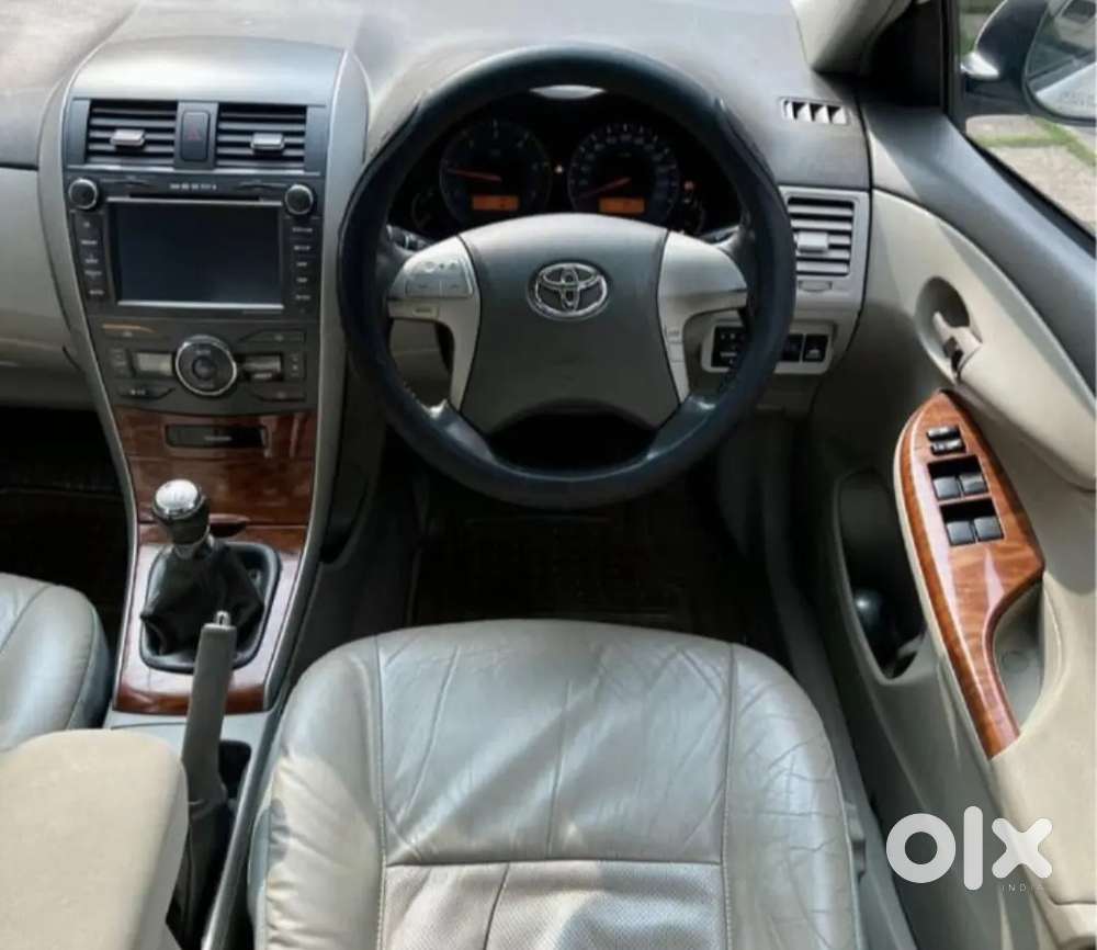 Toyota Corolla Altis 2011 Diesel 122000 Km Driven