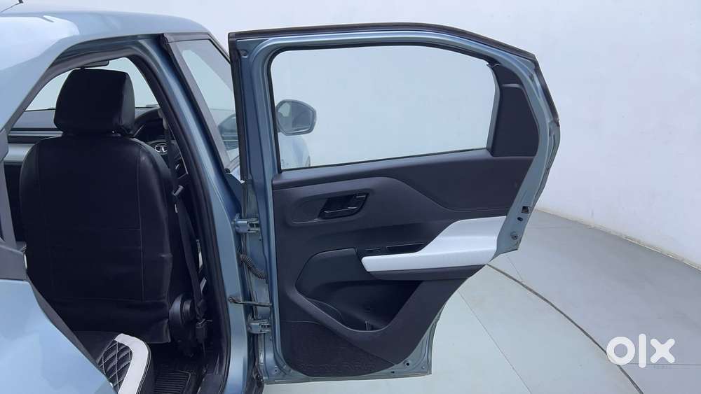 Tata Punch 1.2 Revotron Accomplished Dazzle Pack Amt, 2022, Petrol