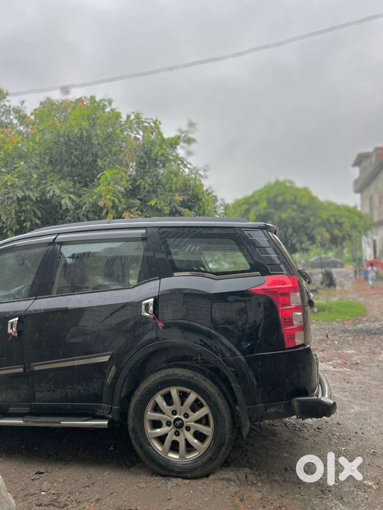 Mahindra Xuv500 W8 2015