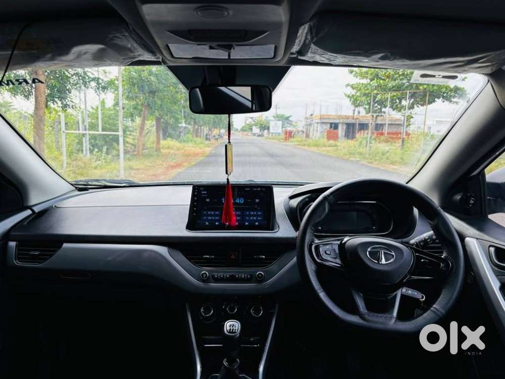 Tata Nexon, 2023, Petrol