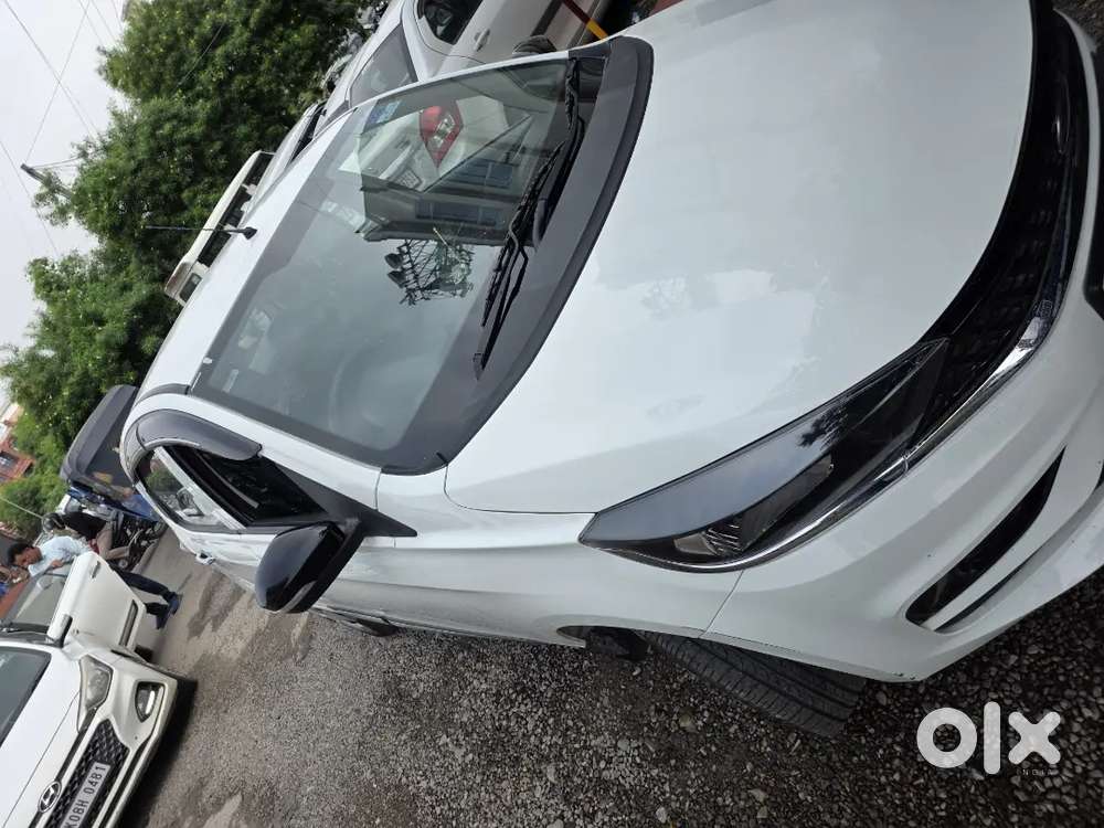 Tata Tiago Revotron  19 Dec 2024