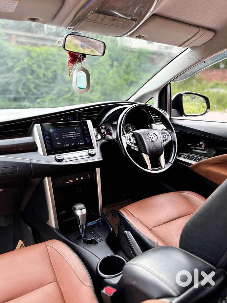 Toyota Innova Crysta 2.8 Zx At, 2017, Diesel