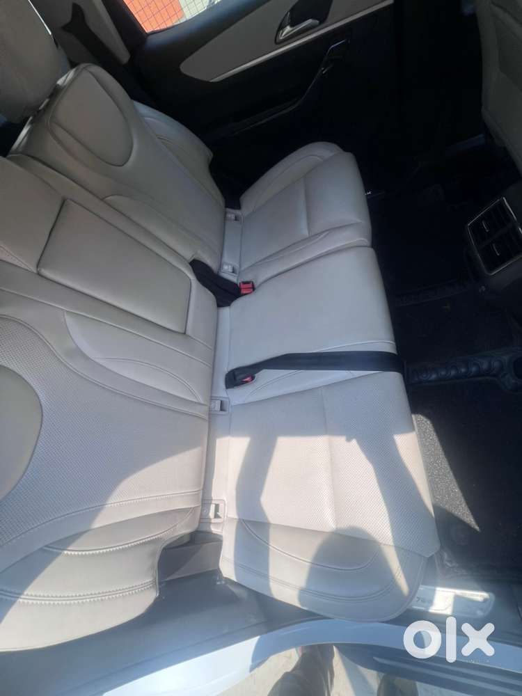 Mahindra Xuv700 2025 Diesel Good Condition