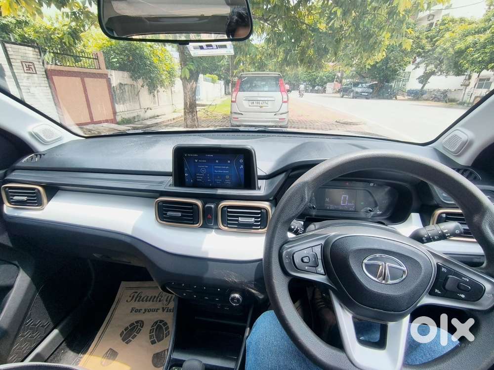 Tata Punch Accomplished Amt Sunroof, 2024, Petrol