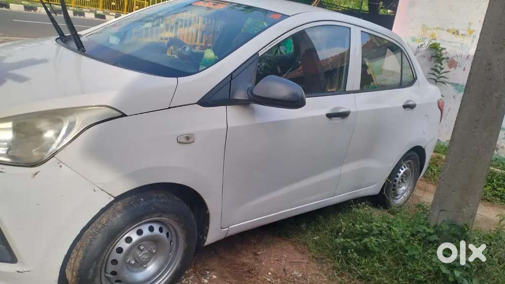 Hyundai Xcent 2017 Diesel Well Maintained