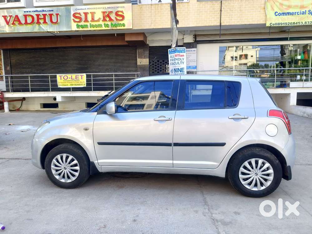Maruti Suzuki Swift Vxi + Manual, 2010, Petrol