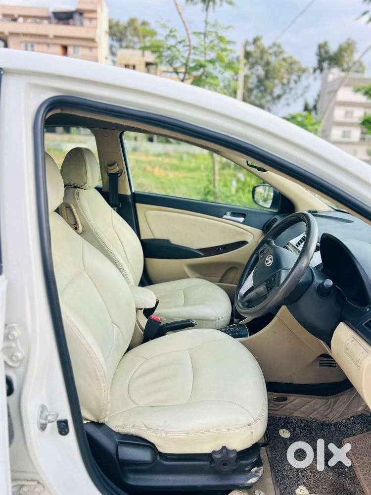 Hyundai Fluidic Verna 1.6 Vtvt S (o) Automatic, 2015, Petrol