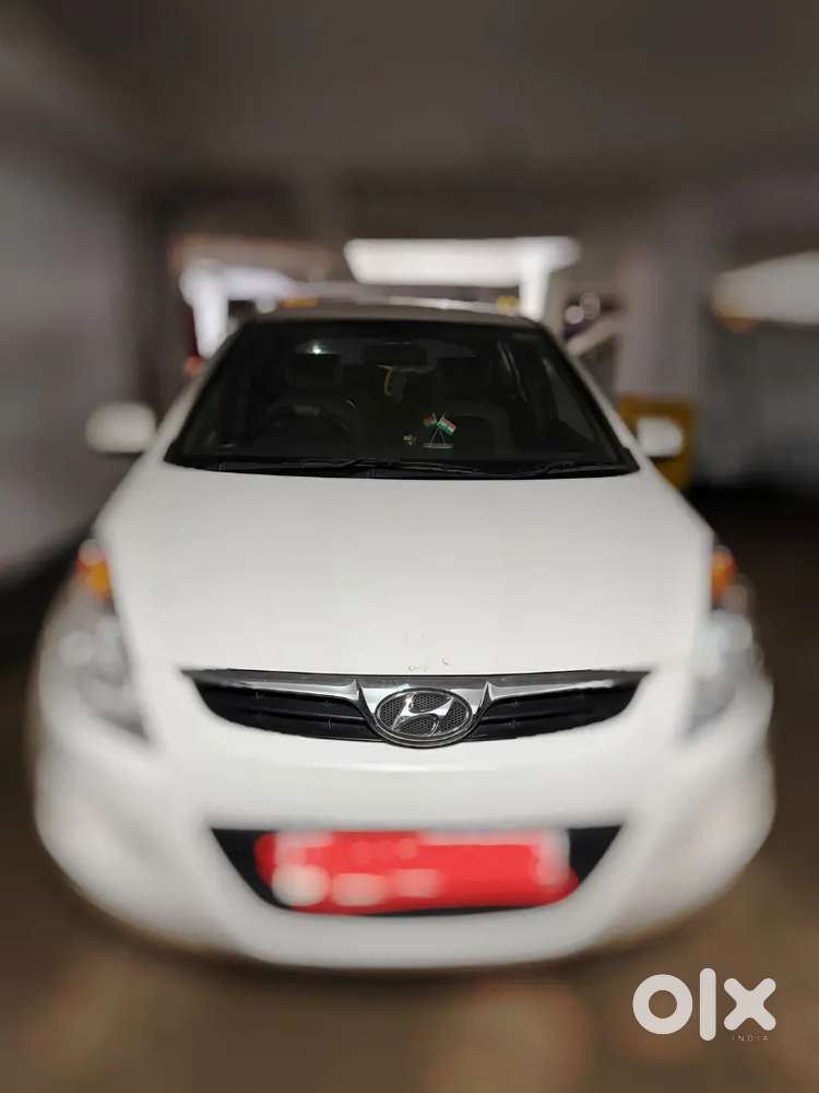 Hyundai I20 2011 Petrol 65000 Km Driven