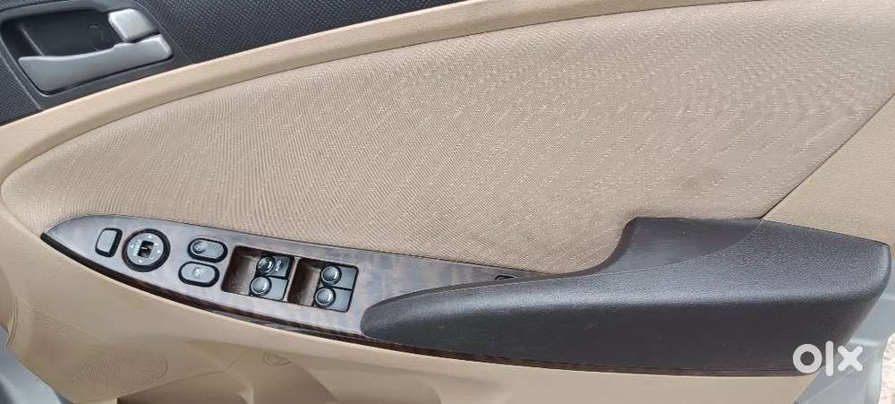 Hyundai Verna Petrol 2017 Car