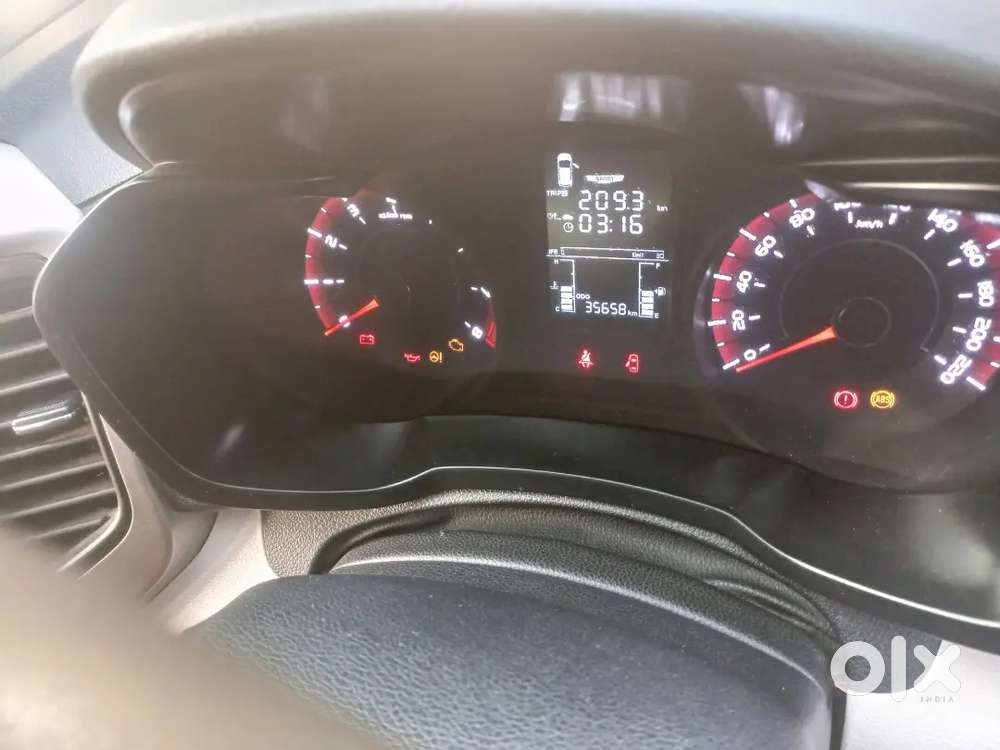 Mahindra Xuv300 Turbosport 2019 Petrol Good Condition