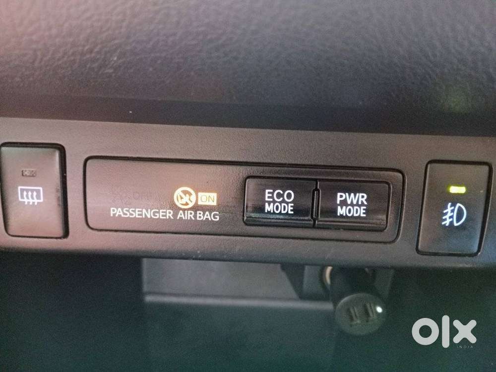 Toyota Innova Crysta 2.4 G Mt 8s, 2019, Diesel