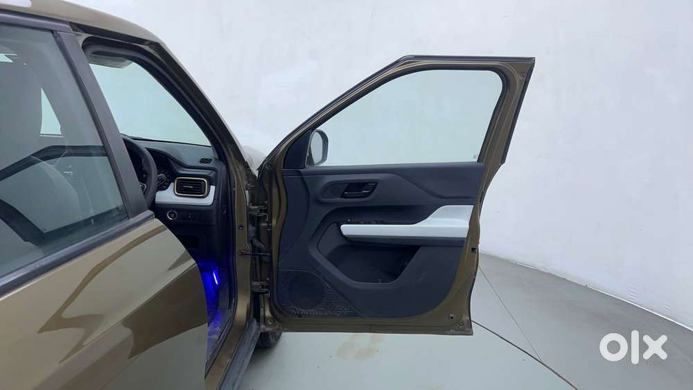 Tata Punch Accomplished Amt, 2022, Petrol