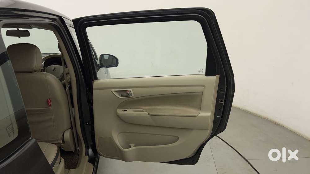 Maruti Suzuki Ertiga Vxi At, 2016, Petrol