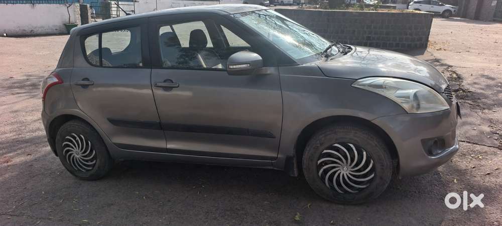 Maruti Suzuki Swift Vxi Optional, 2014, Cng & Hybrids