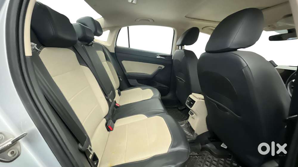 Skoda Slavia Style 1.0l Tsi Mt, 2022, Petrol