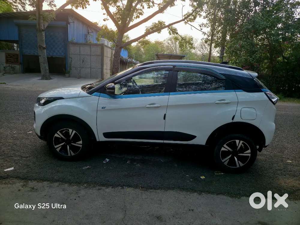 Tata Nexon Ev Max Nov 2022 Plus Lux Fast Charger